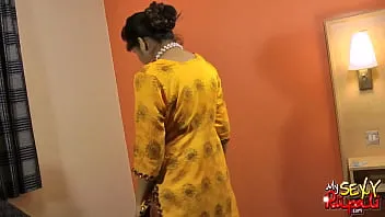 Indian Aunty Rupali