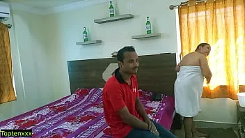 Desi hot actress open romantic sex with pizza boy! Desi model hot sex