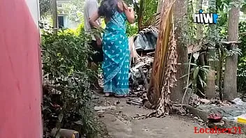 Desi boudi garden sex