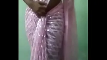 Indian Bhabhi  show her boobs webcam myhotporn.com